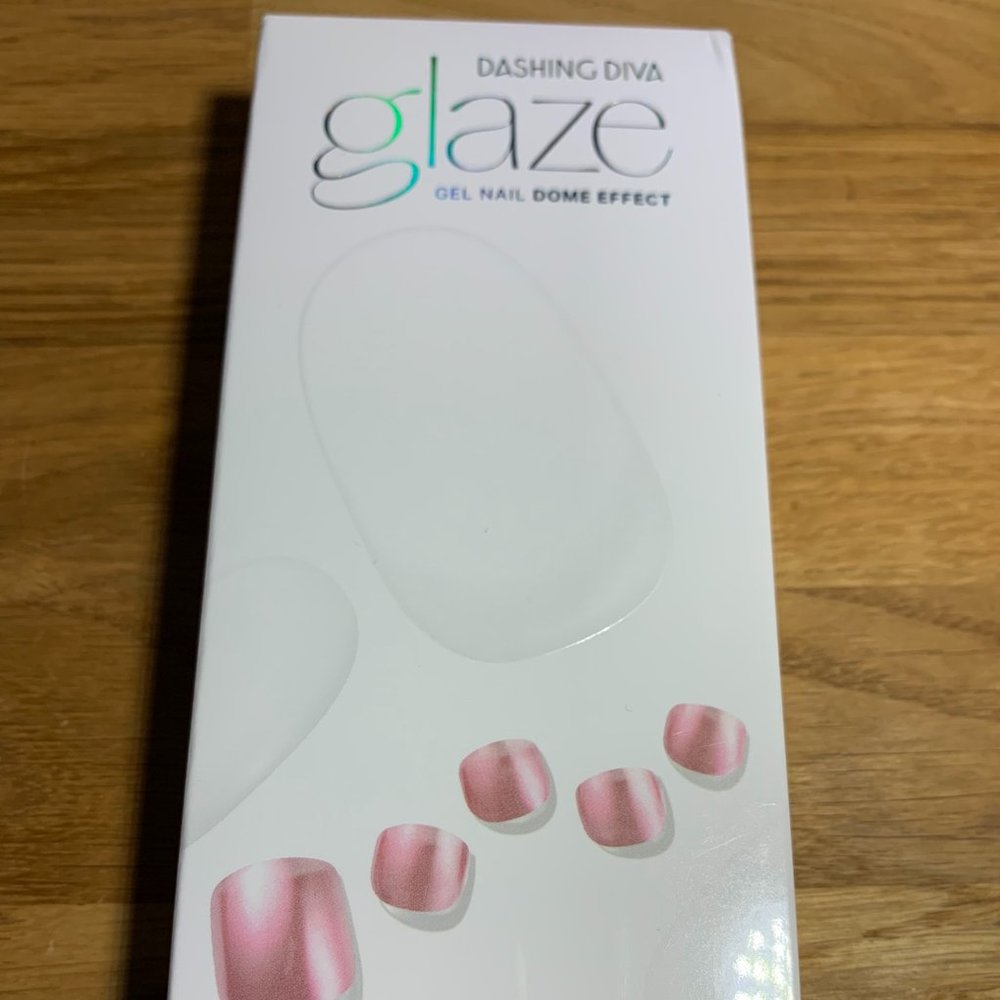 Dashing Diva Glaze Nails - Pedicure - Mystic Rose